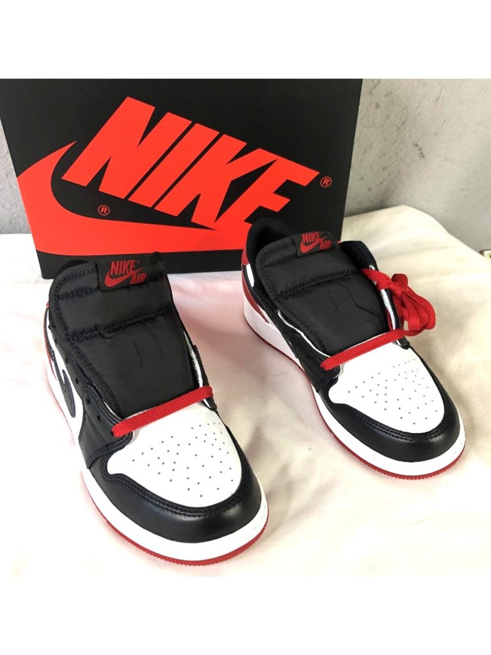 Nike Air Jordan 1 Retro Low OG Shoes Boys Size 6.5Y White Black Red CZ0858-106